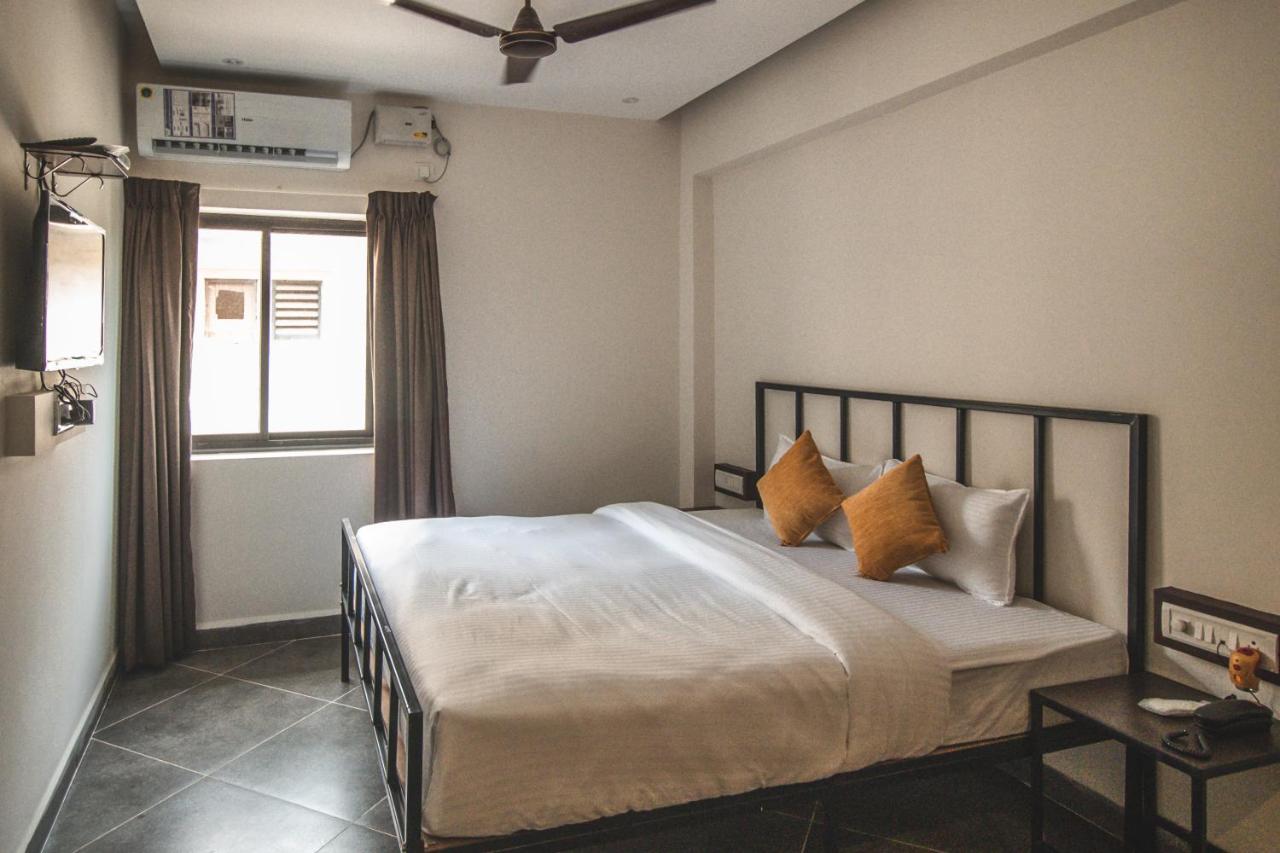 Amber Rooms Porvorim Ngoại thất bức ảnh